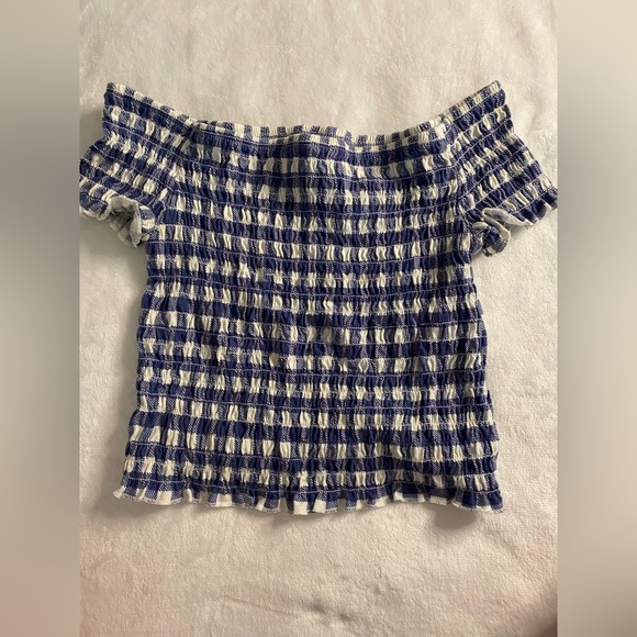 Woman’s crop top - Picture 2 of 3